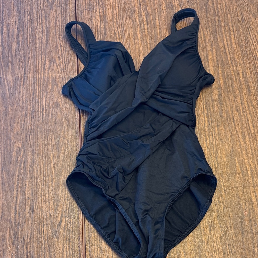 Miraclesuit Elegant Black womens One Piece